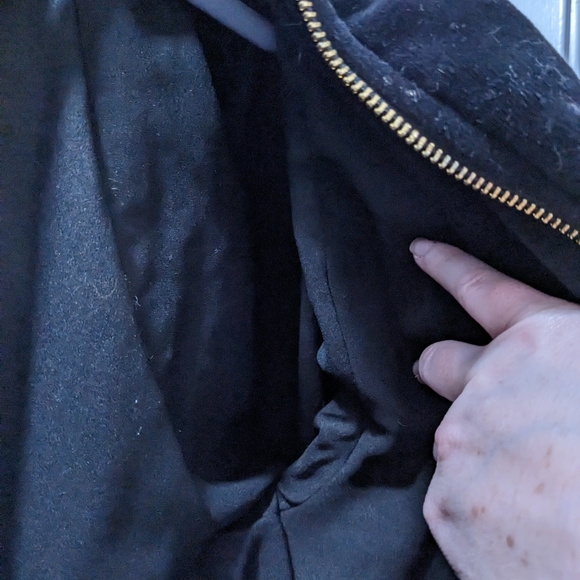 Juicy Couture velour puffer jacket black gently worn - Picture 7 of 8